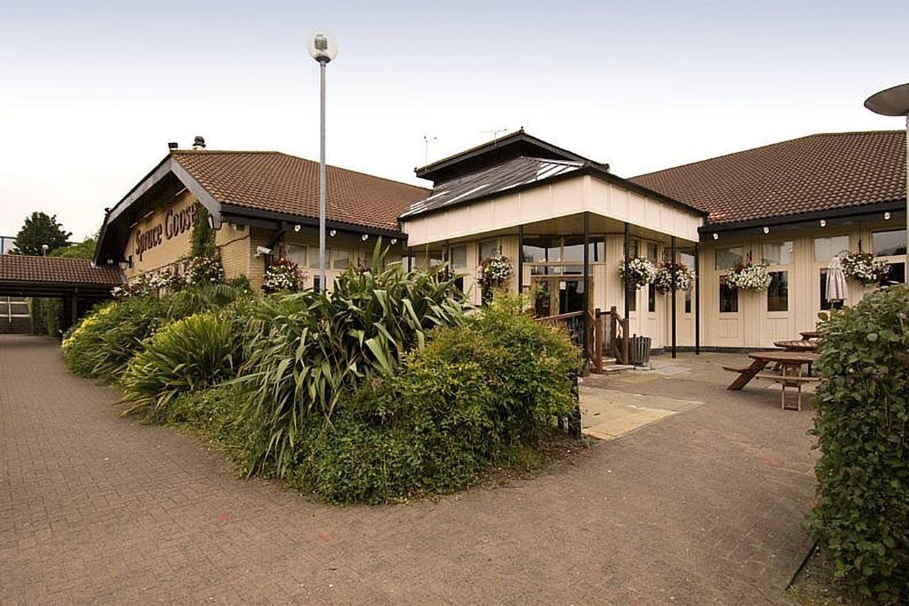 Premier Inn Basingstoke West Εξωτερικό φωτογραφία