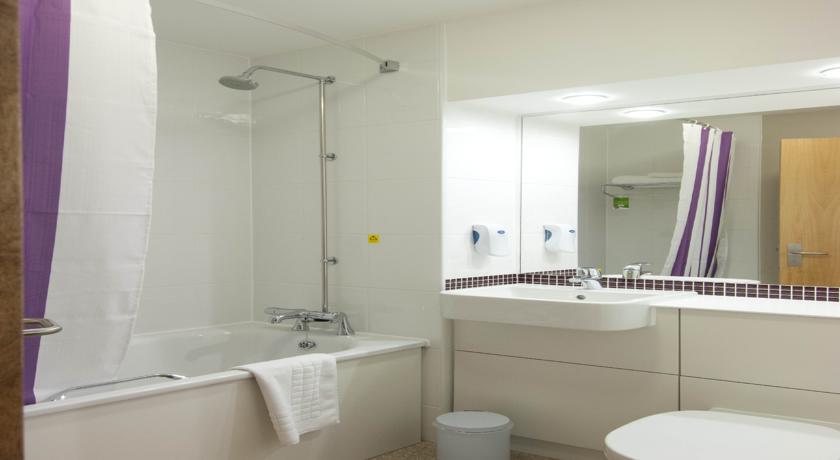 Premier Inn Basingstoke West Εξωτερικό φωτογραφία
