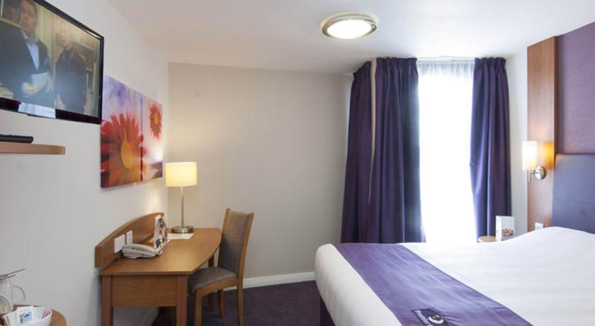 Premier Inn Basingstoke West Δωμάτιο φωτογραφία