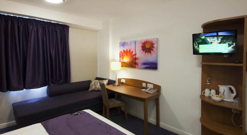 Premier Inn Basingstoke West Εξωτερικό φωτογραφία