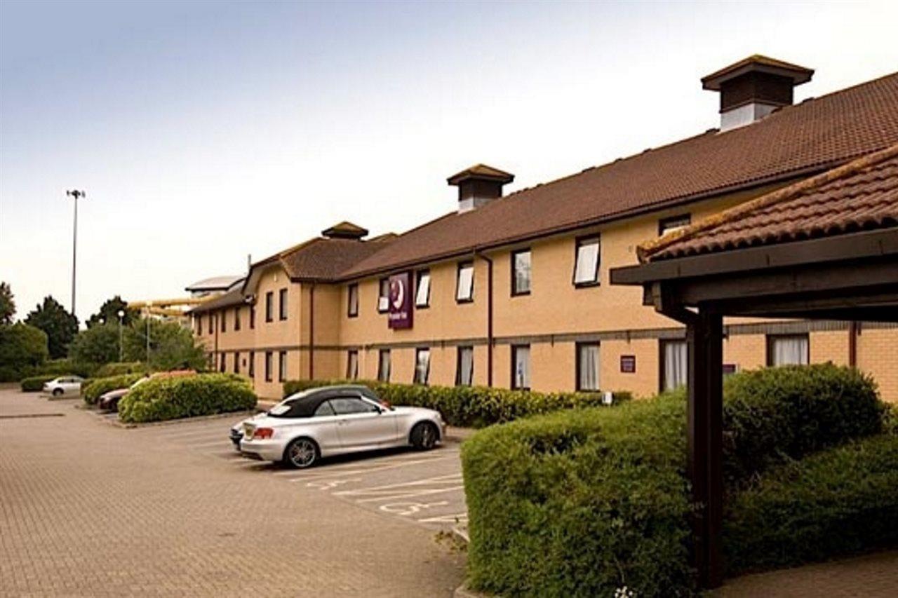 Premier Inn Basingstoke West Εξωτερικό φωτογραφία