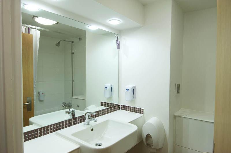Premier Inn Basingstoke West Εξωτερικό φωτογραφία